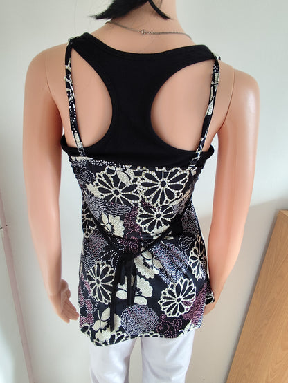 Haut Fluide Noir et Blanc La City – Élégance et Légèreté - Taille 38