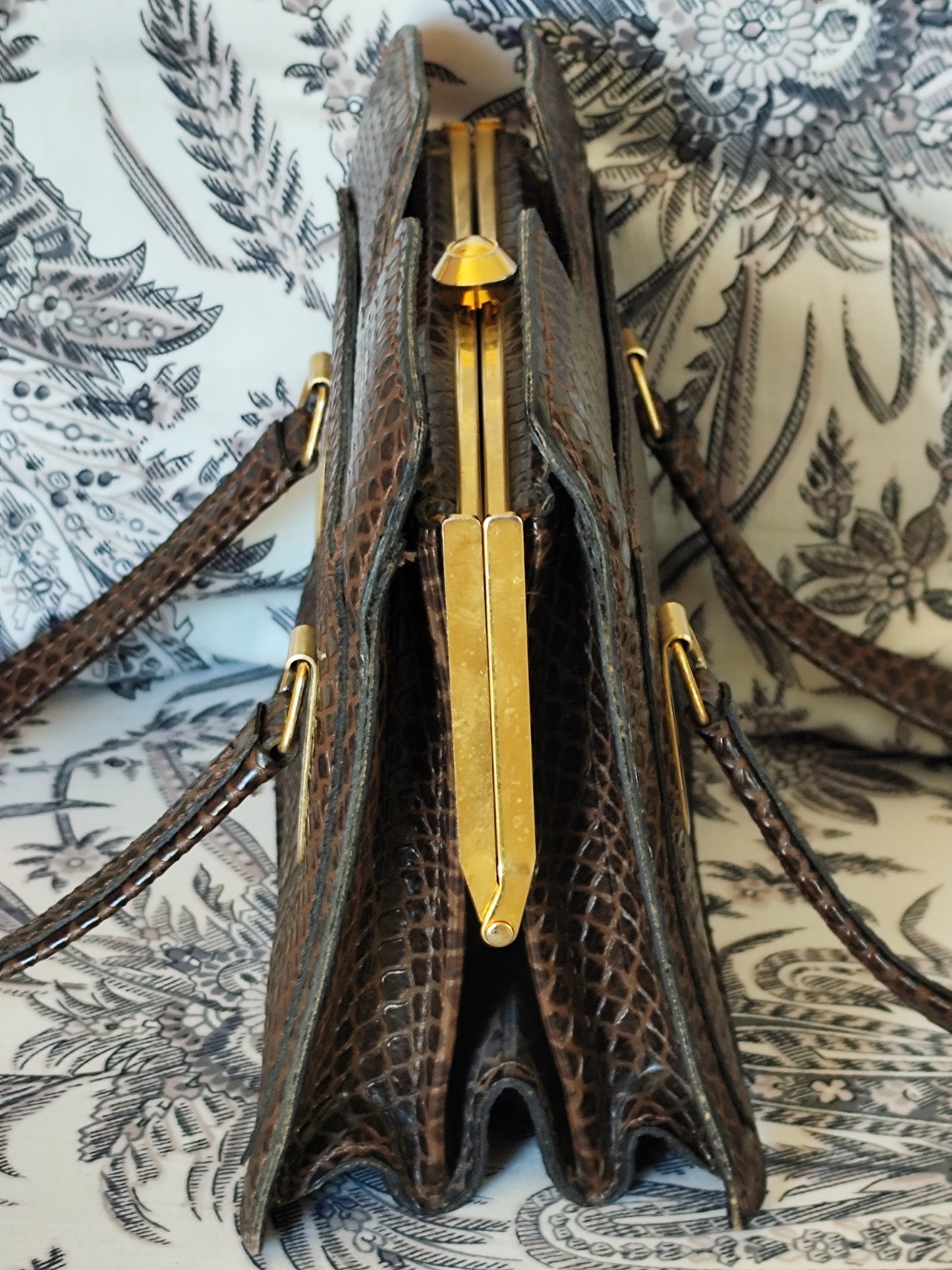 Petit sac à main vintage en cuir véritable façon python - ouverture docteur