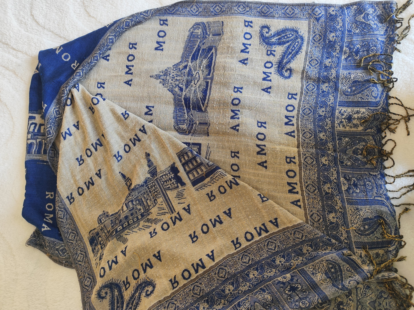 Grande écharpe vintage bleu imprimé Roma – 192x69 cm