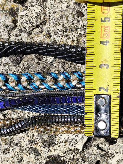 Bracelet manchette bleu nuit à fermoir