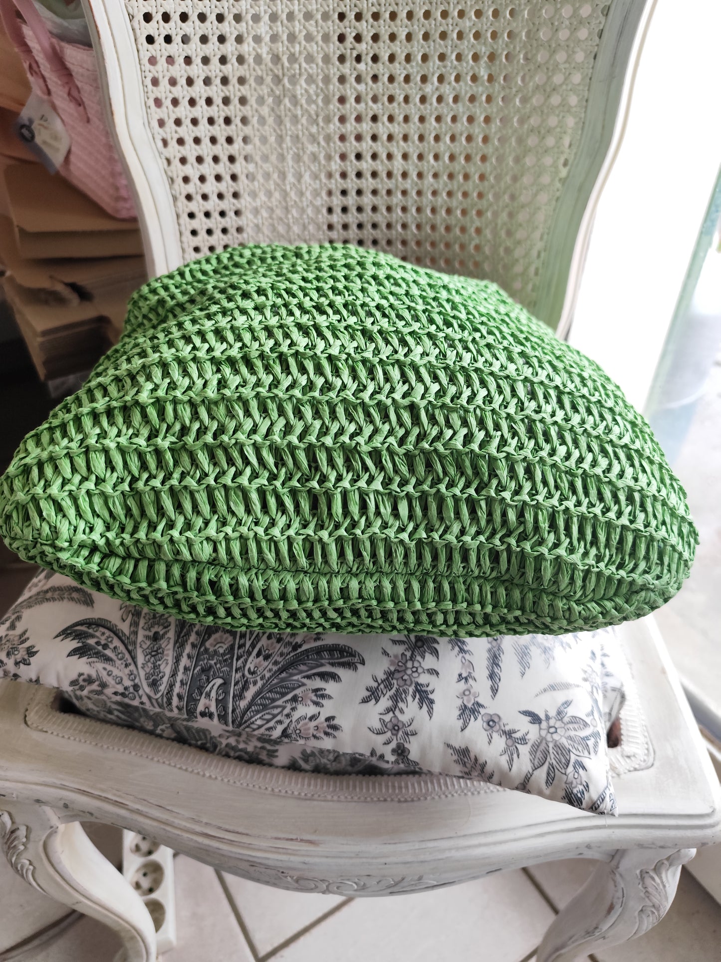 Sac cabas esprit bohème en papier tressé vert pomme