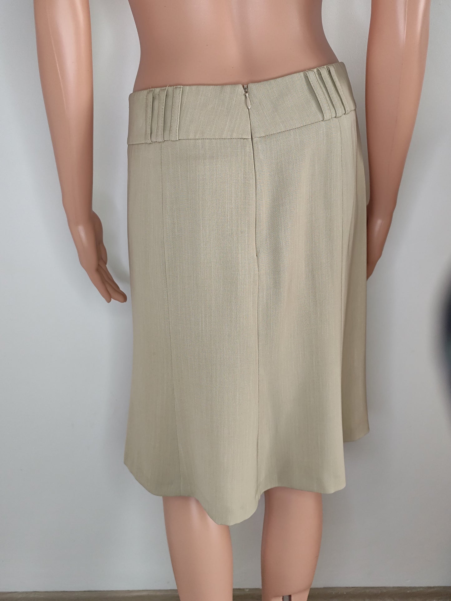 Jupe Courte Naf Naf – Beige Élégant – Taille 40