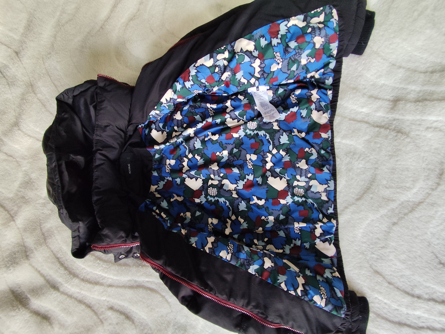 Doudoune courte Kookaï noire et bordeaux – Taille 34