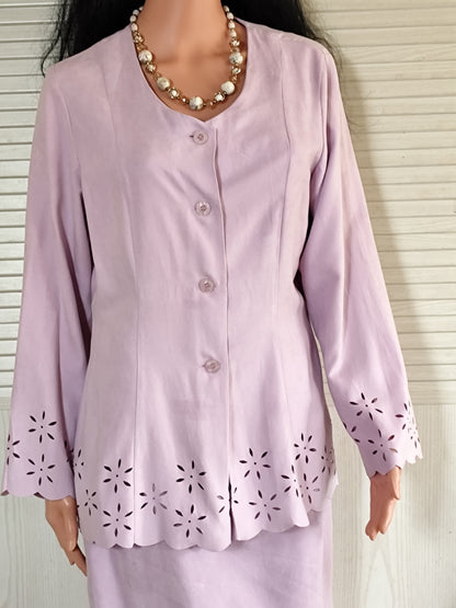 Ensemble tailleur jupe et veste parme motifs fleurs ajourées - Taille 40